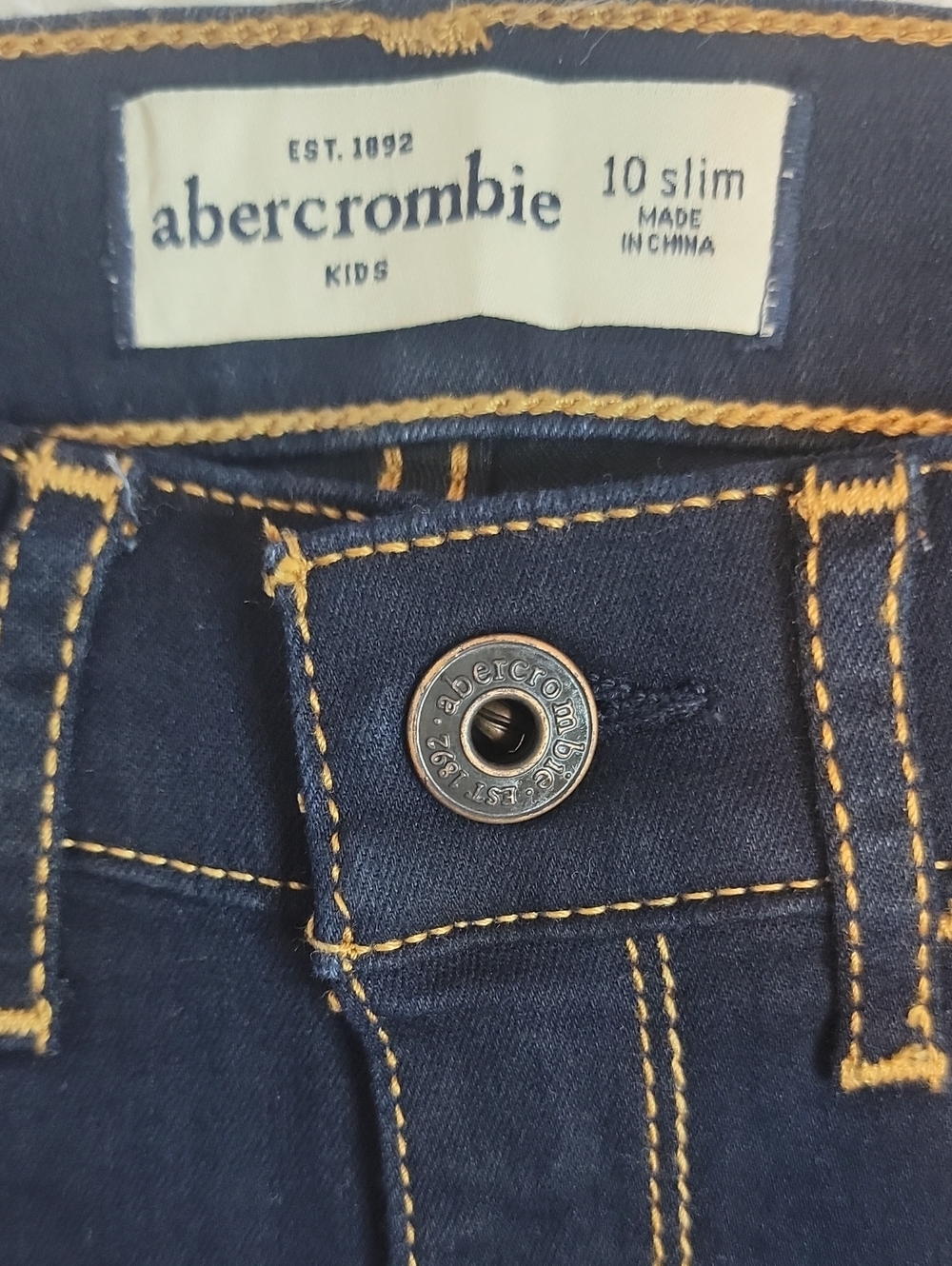 NWT Abercrombie Kids Girls 10 Slim Skinny Jegging Jeans. Size 10 Slim - Picture 4 of 5